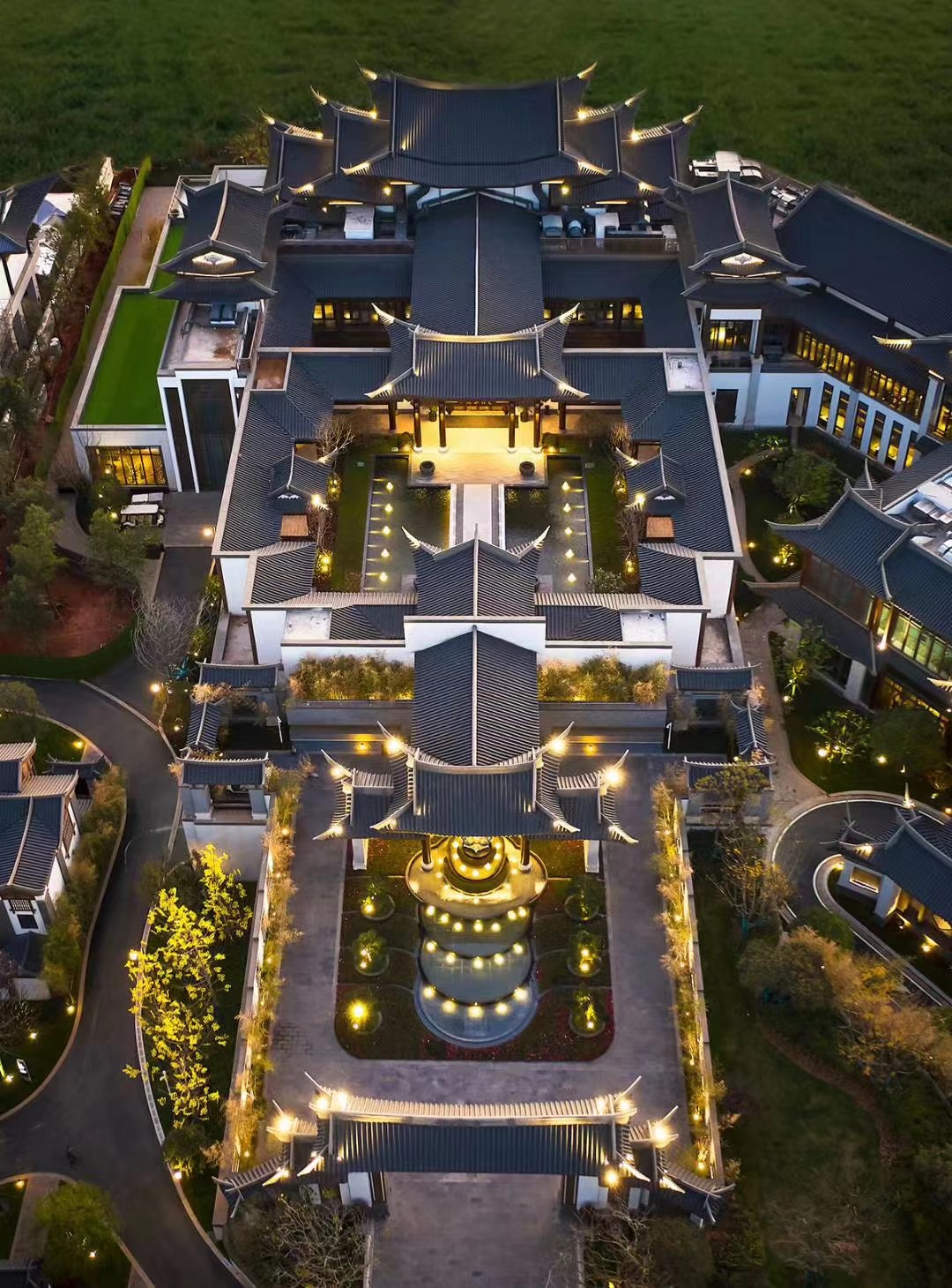 昆明融創(chuàng)萬達文華酒店汽車發(fā)布會