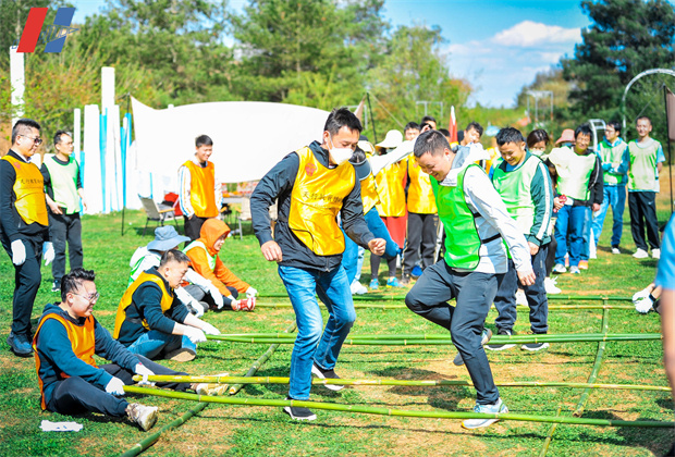 昆明團結鄉名花谷團建活動案例----竹竿舞傣族民俗團建項目 昆明團結鄉名花谷團建活動案例----竹竿舞傣族民俗團建項目